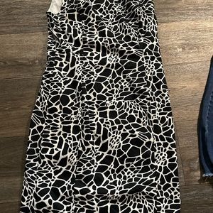 Beautiful simple dress..size 8